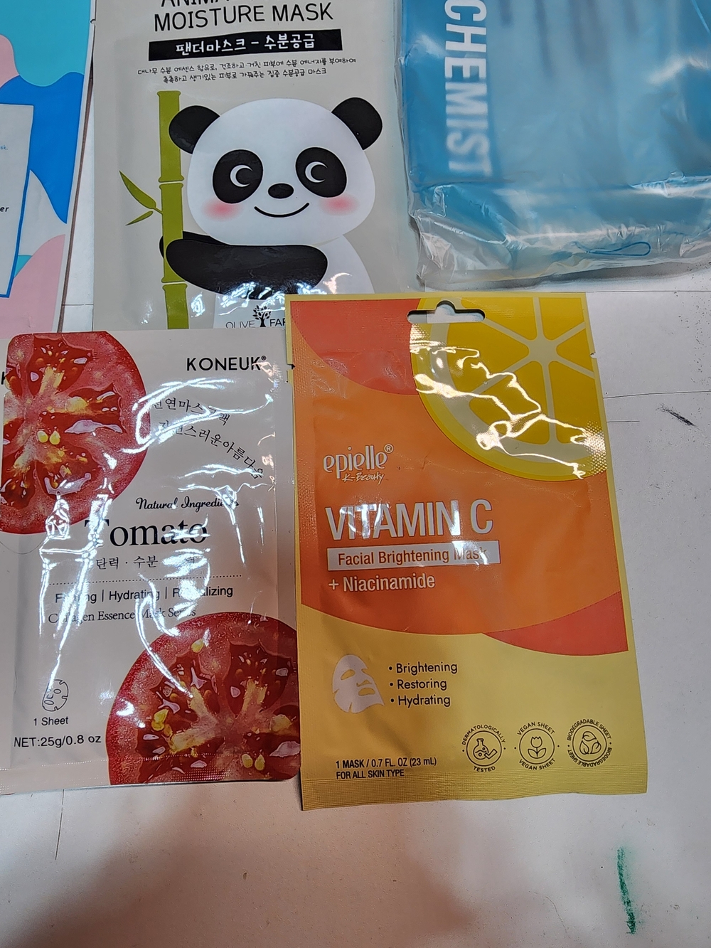 10 Assorted Face Masks & Grown Alchemist Blue Pouch - Picture 6 of 6